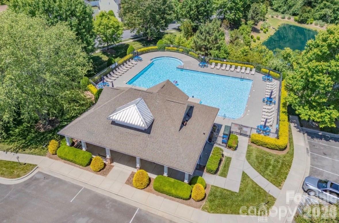 Ridge Pointe - Residential