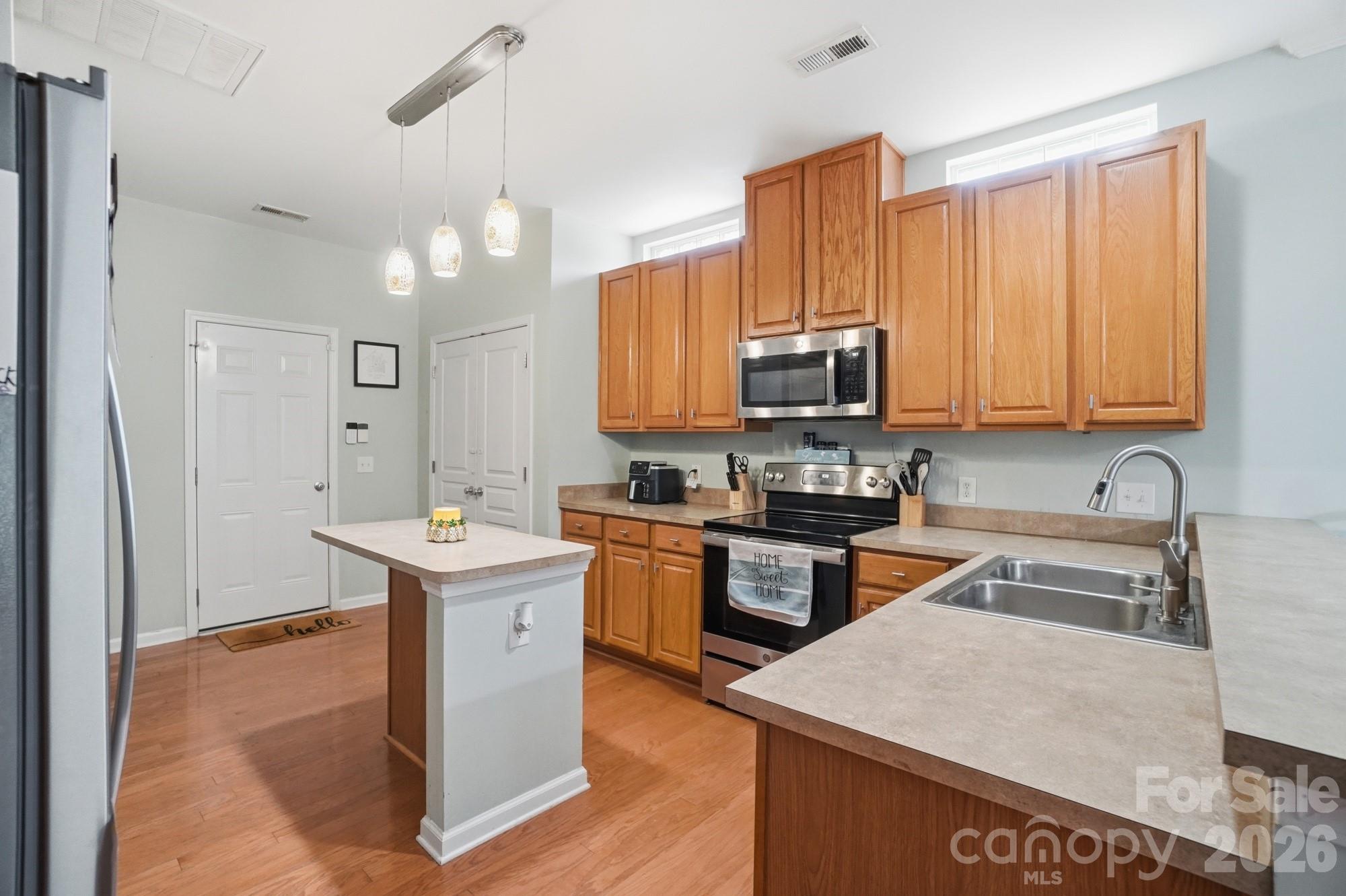 Ridge Pointe - Residential