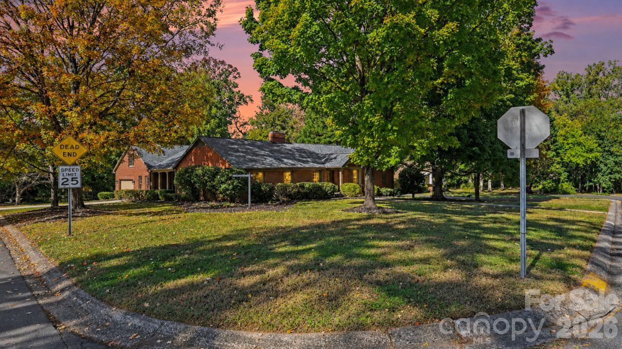 701 Manning Drive