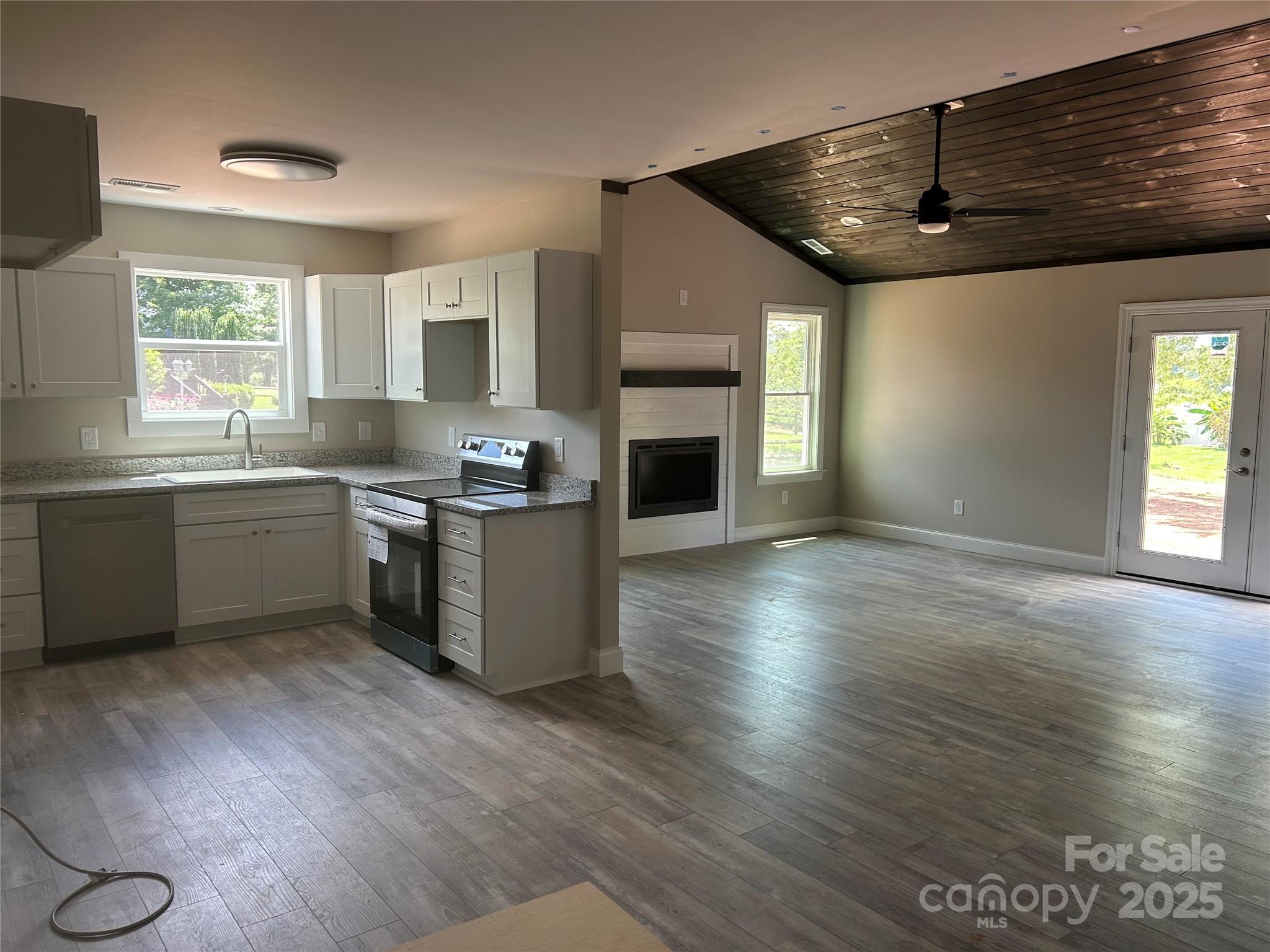 107 Viewmont Lane