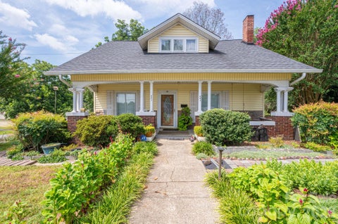 Photo of 601 Forney Avenue, Lincolnton, NC 28092 (MLS # 4388927)