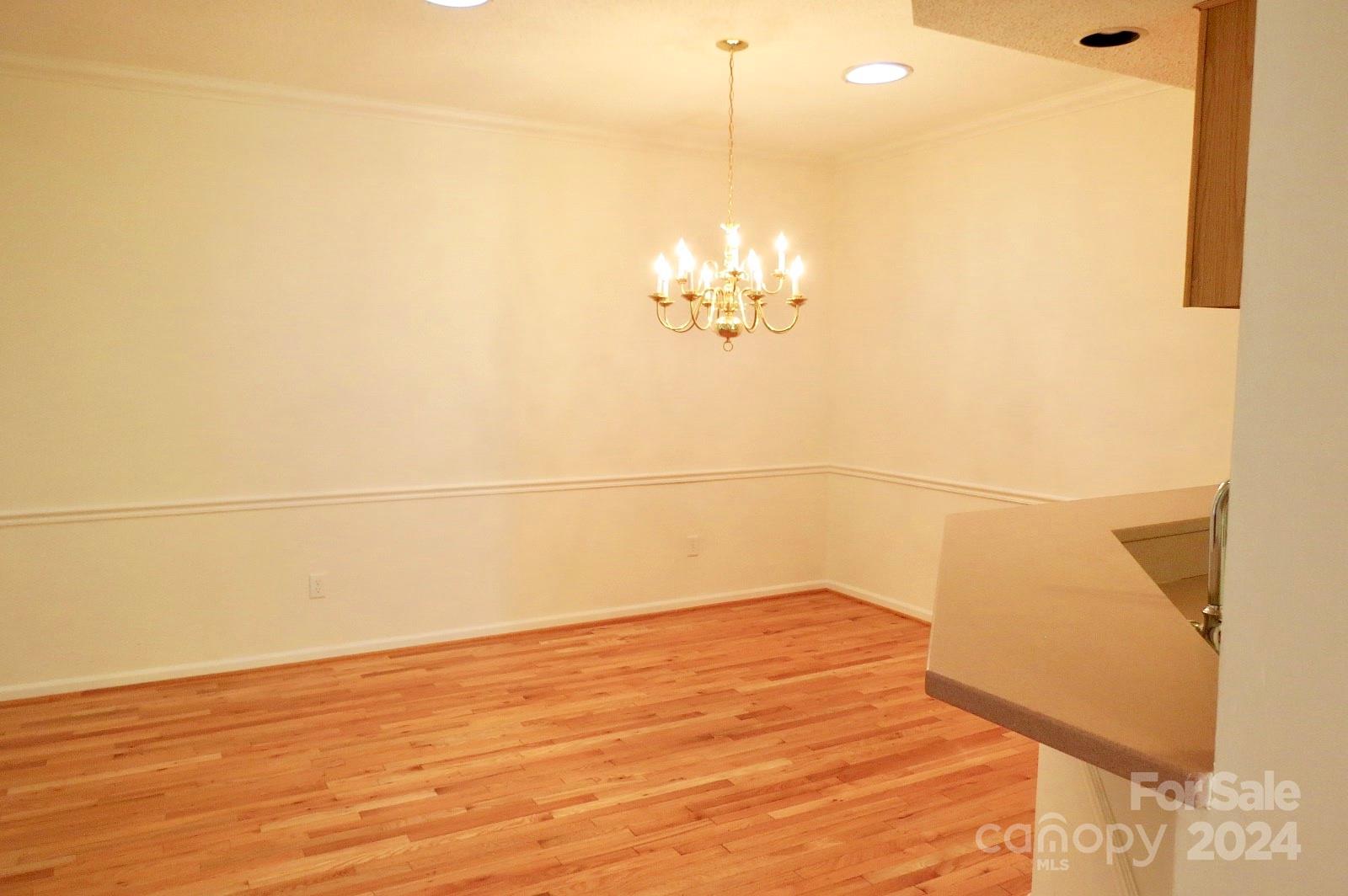 Deerlake Village - Residential