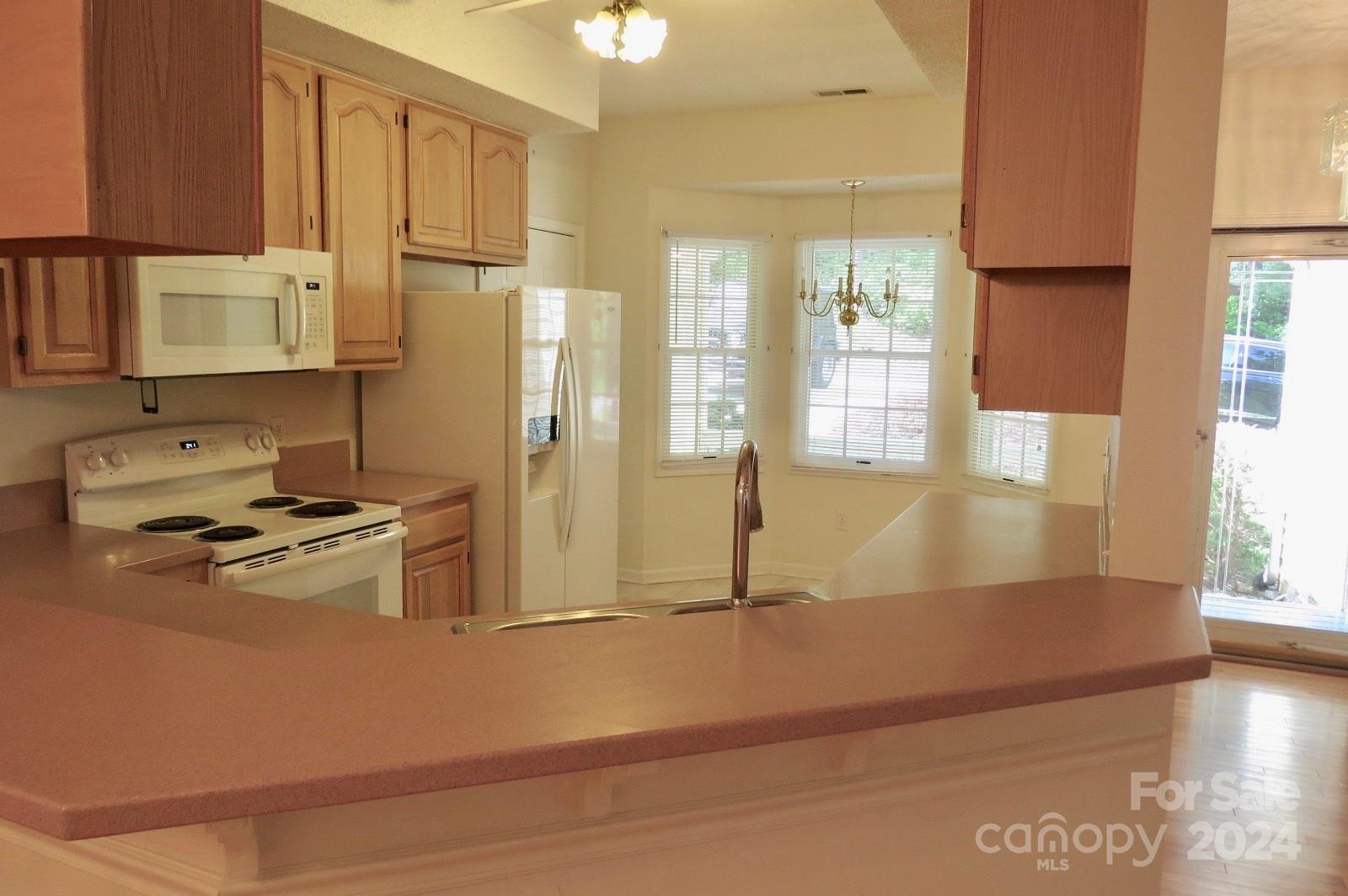 Deerlake Village - Residential