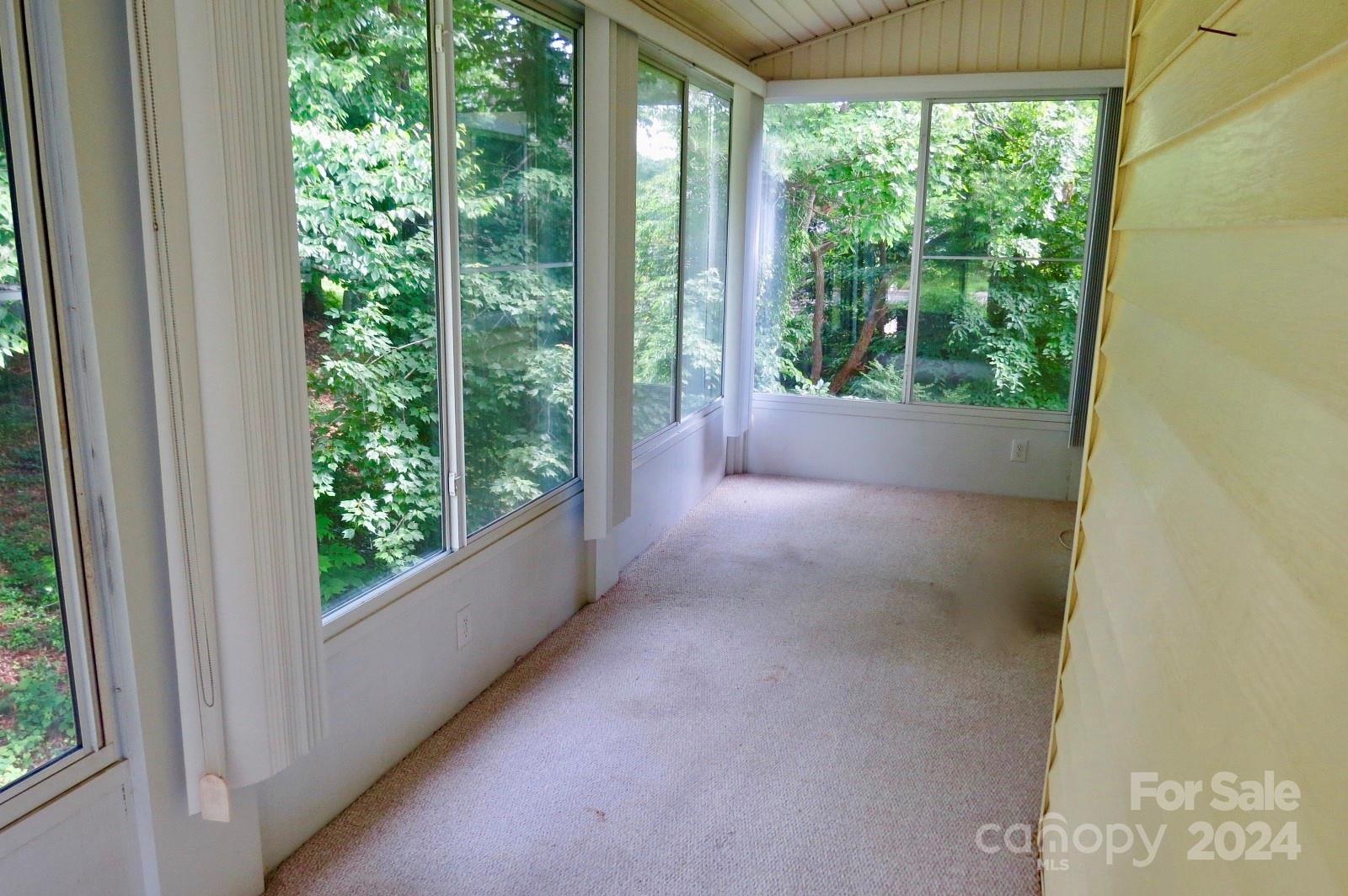 Deerlake Village - Residential