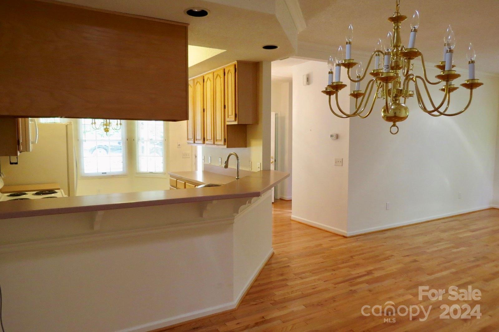 Deerlake Village - Residential