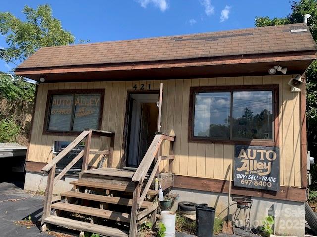 421 S KING Street 3627