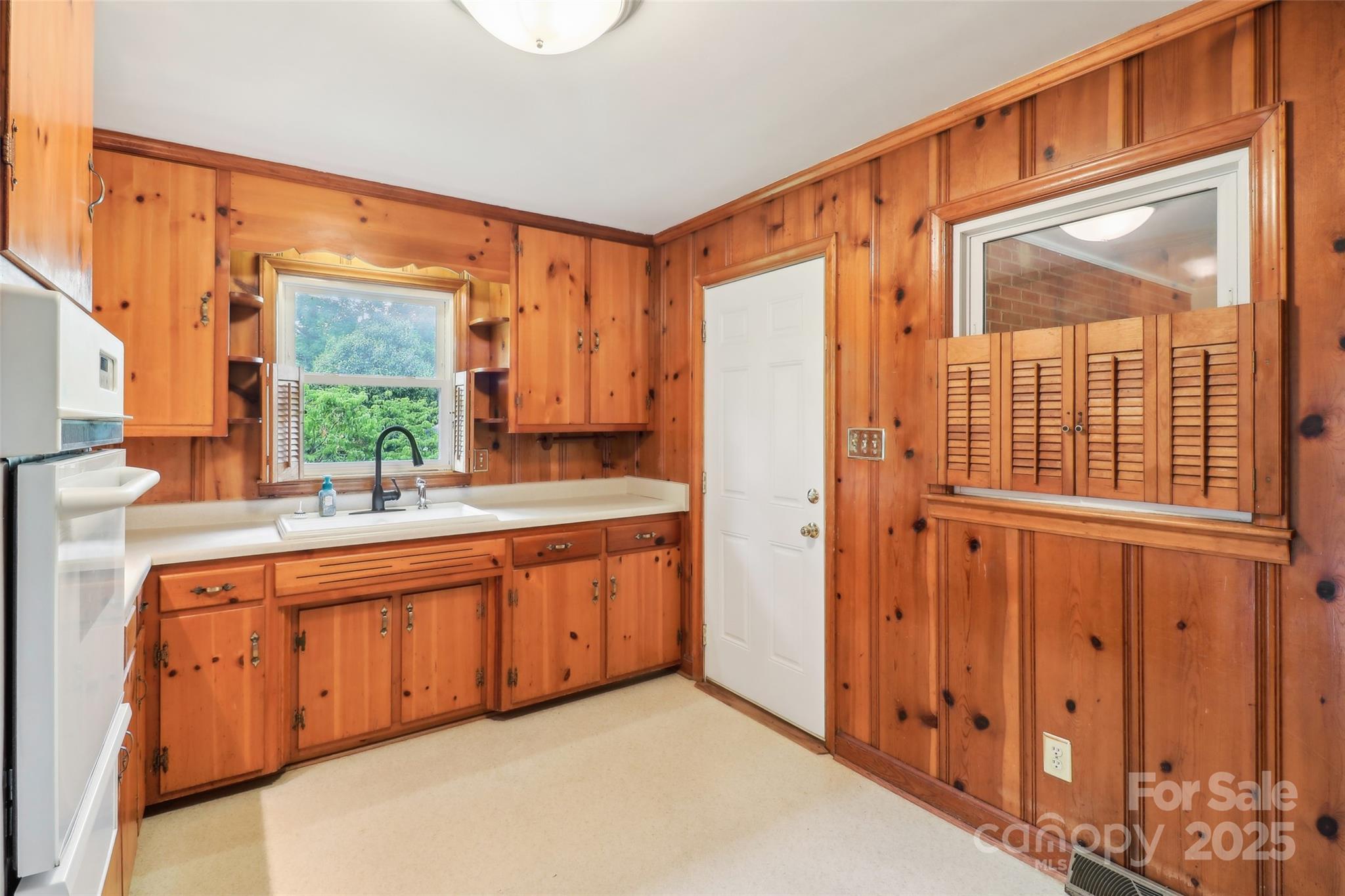 205 Dogwood Lane