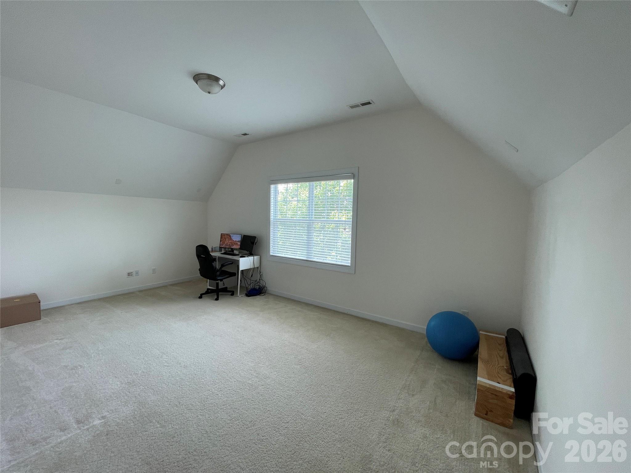 Hollister - Residential