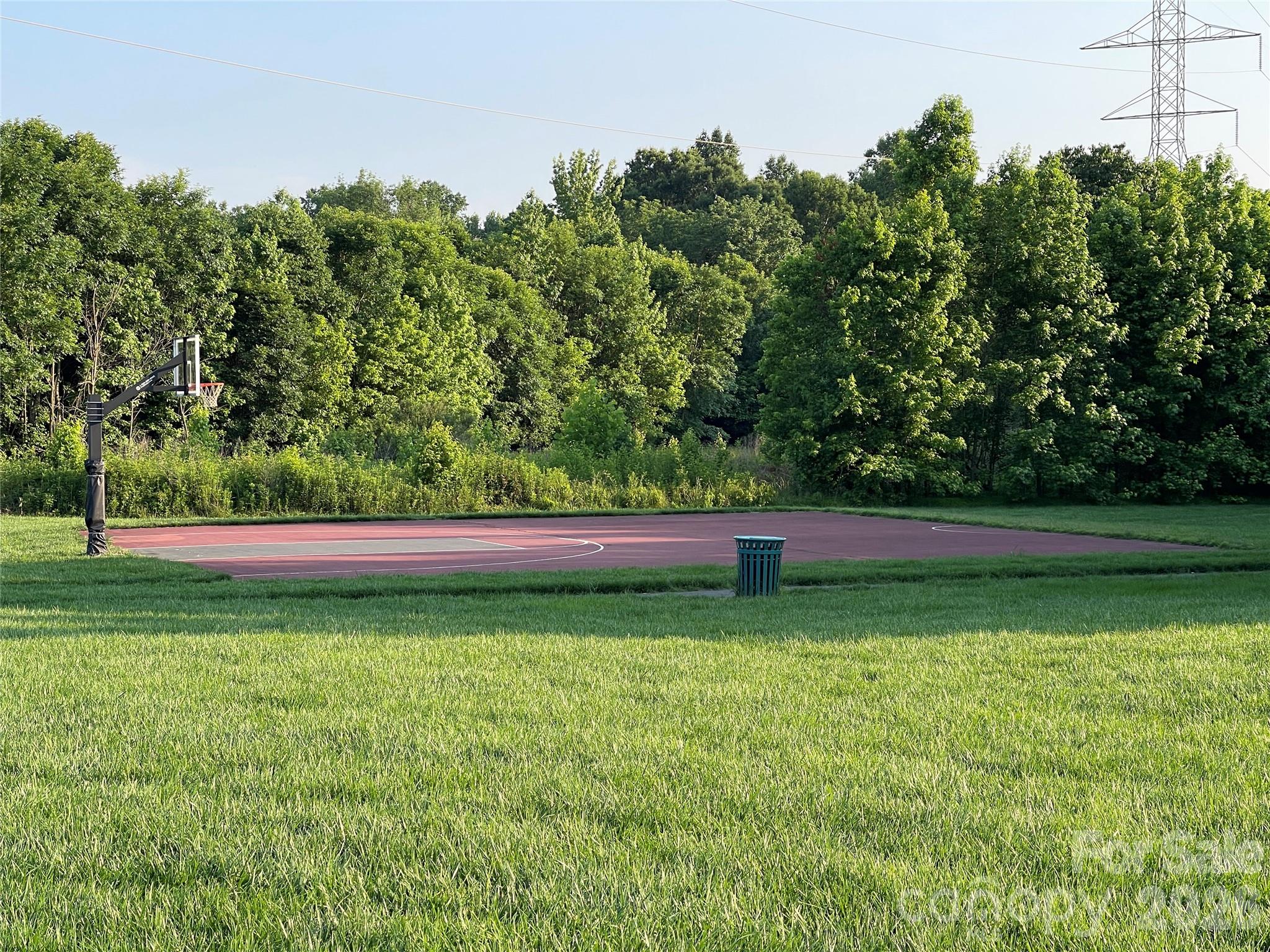 Hollister - Residential