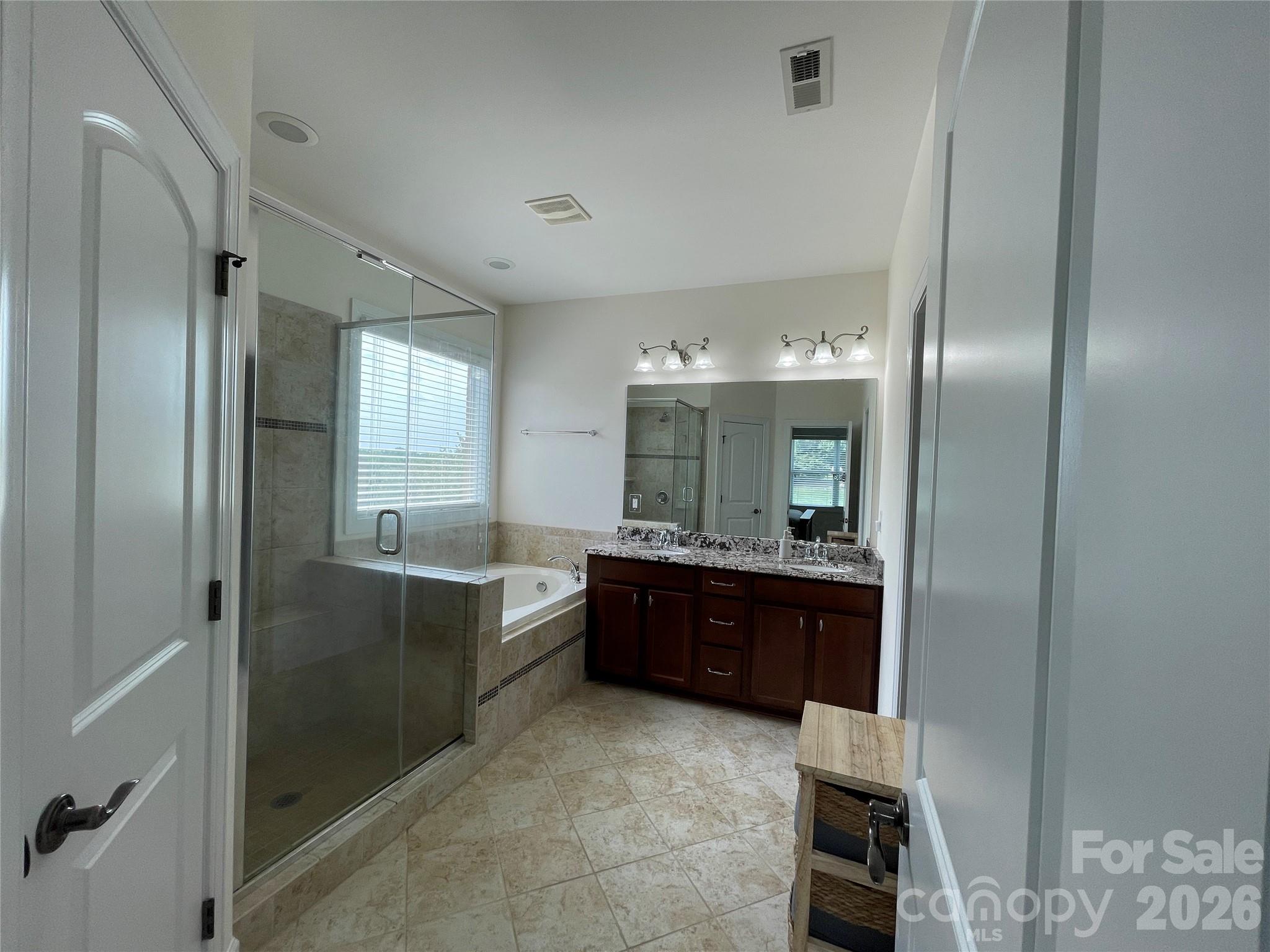 Hollister - Residential