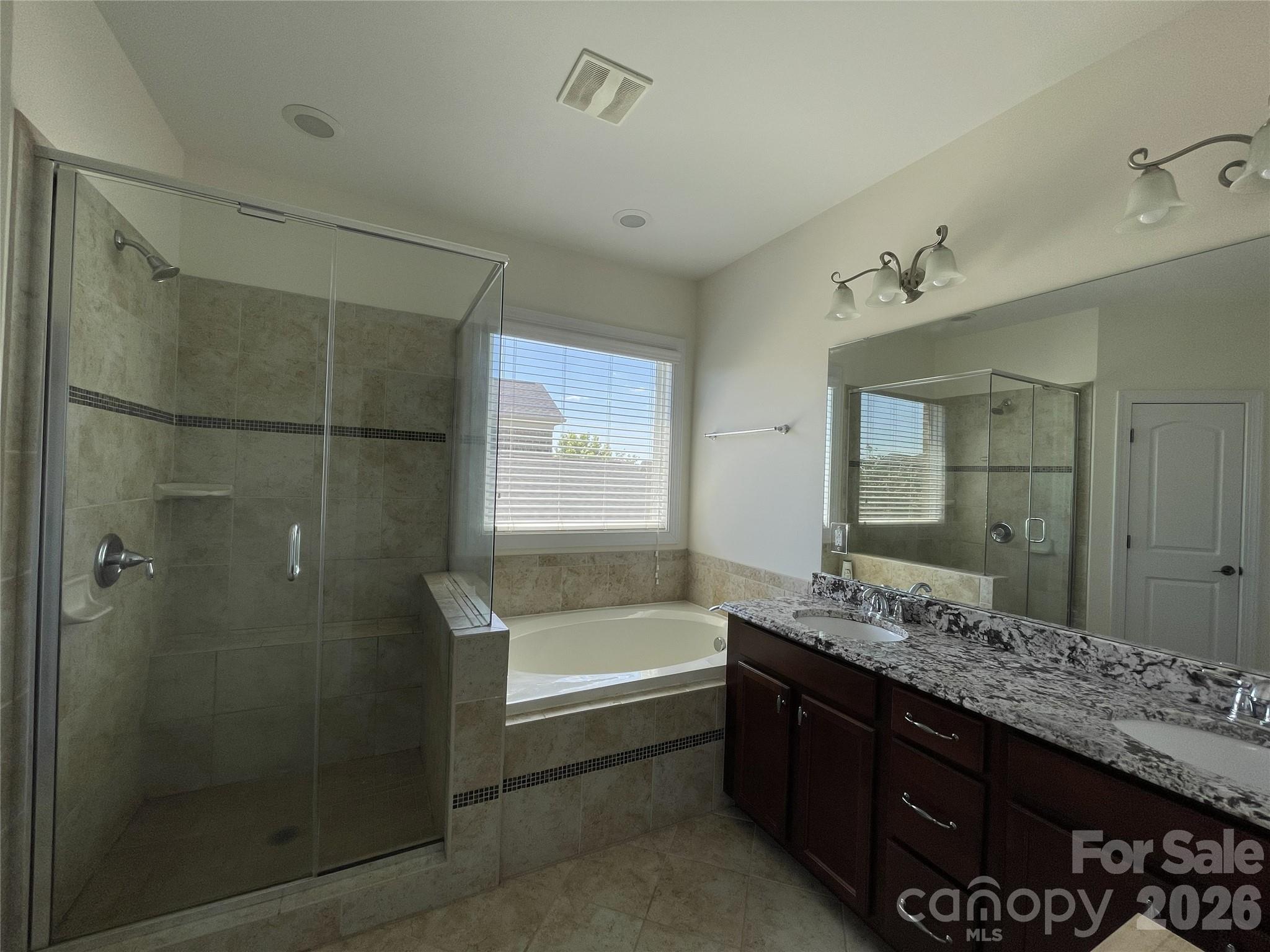 Hollister - Residential