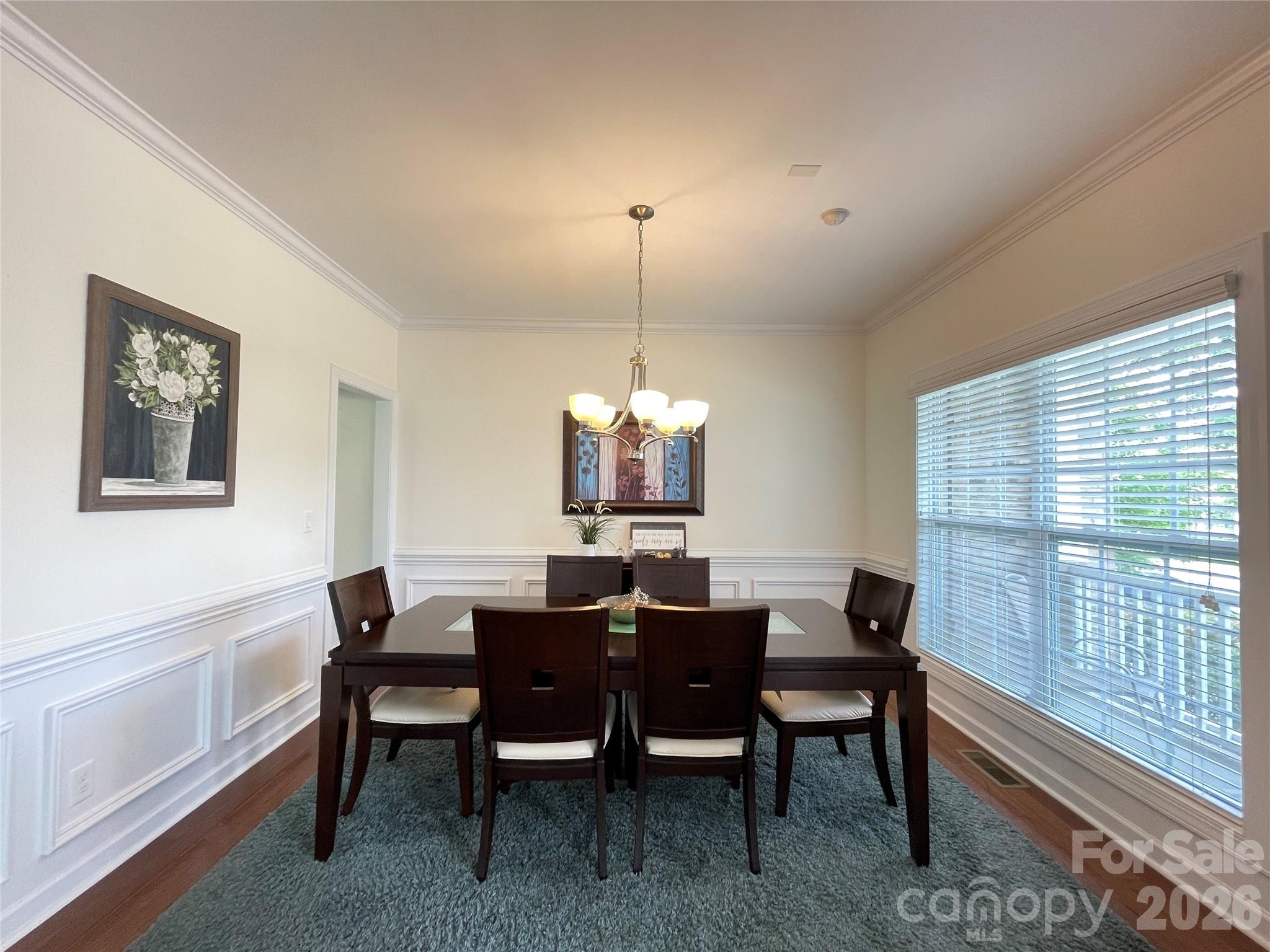 Hollister - Residential