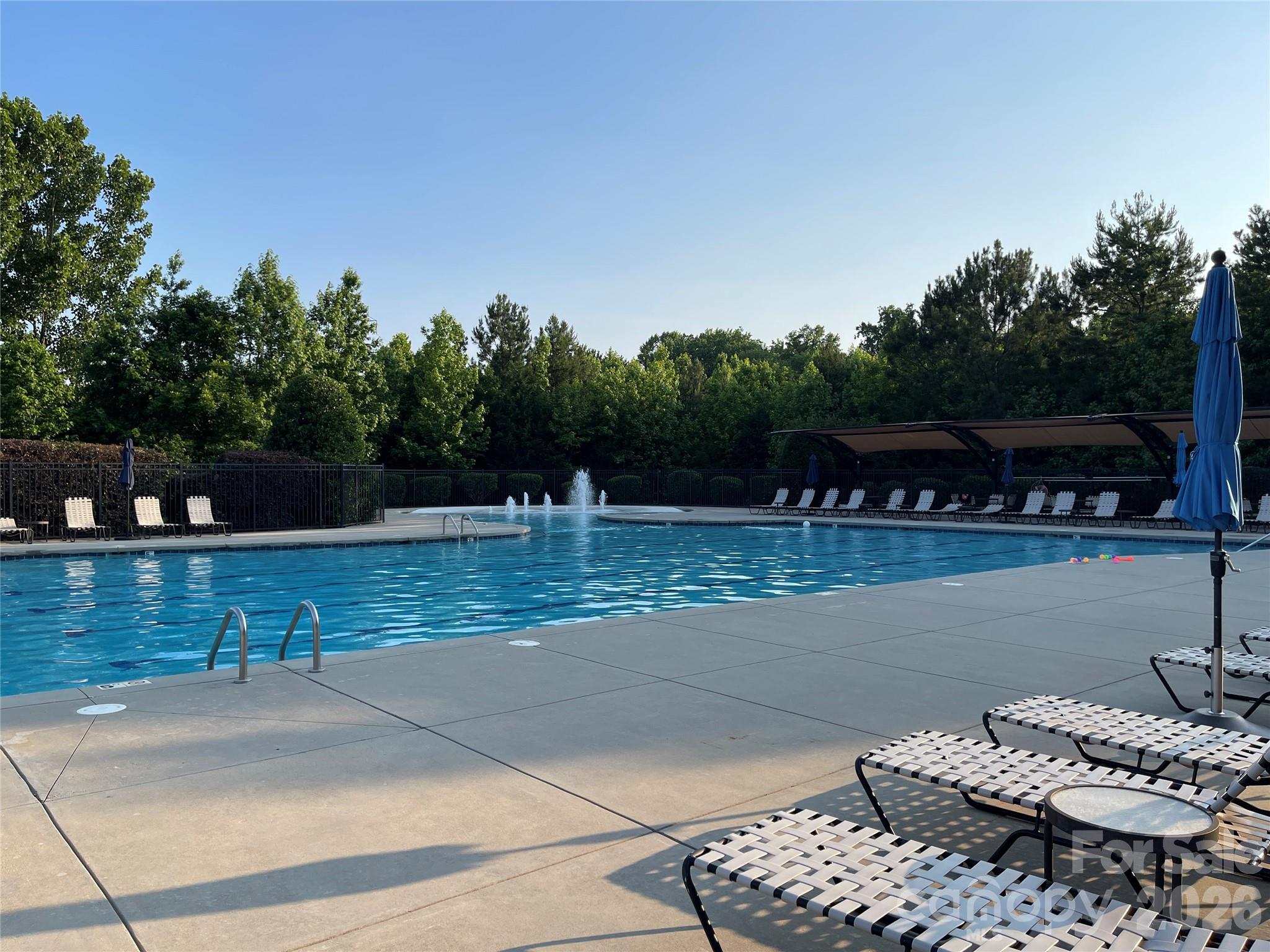 Hollister - Residential