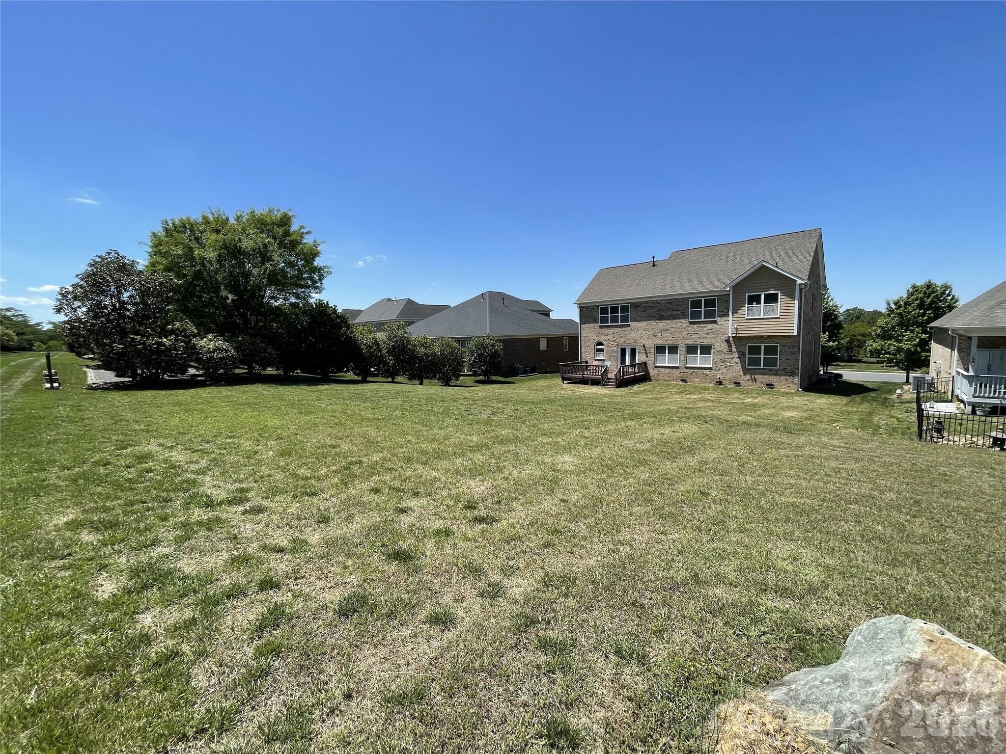 Hollister - Residential