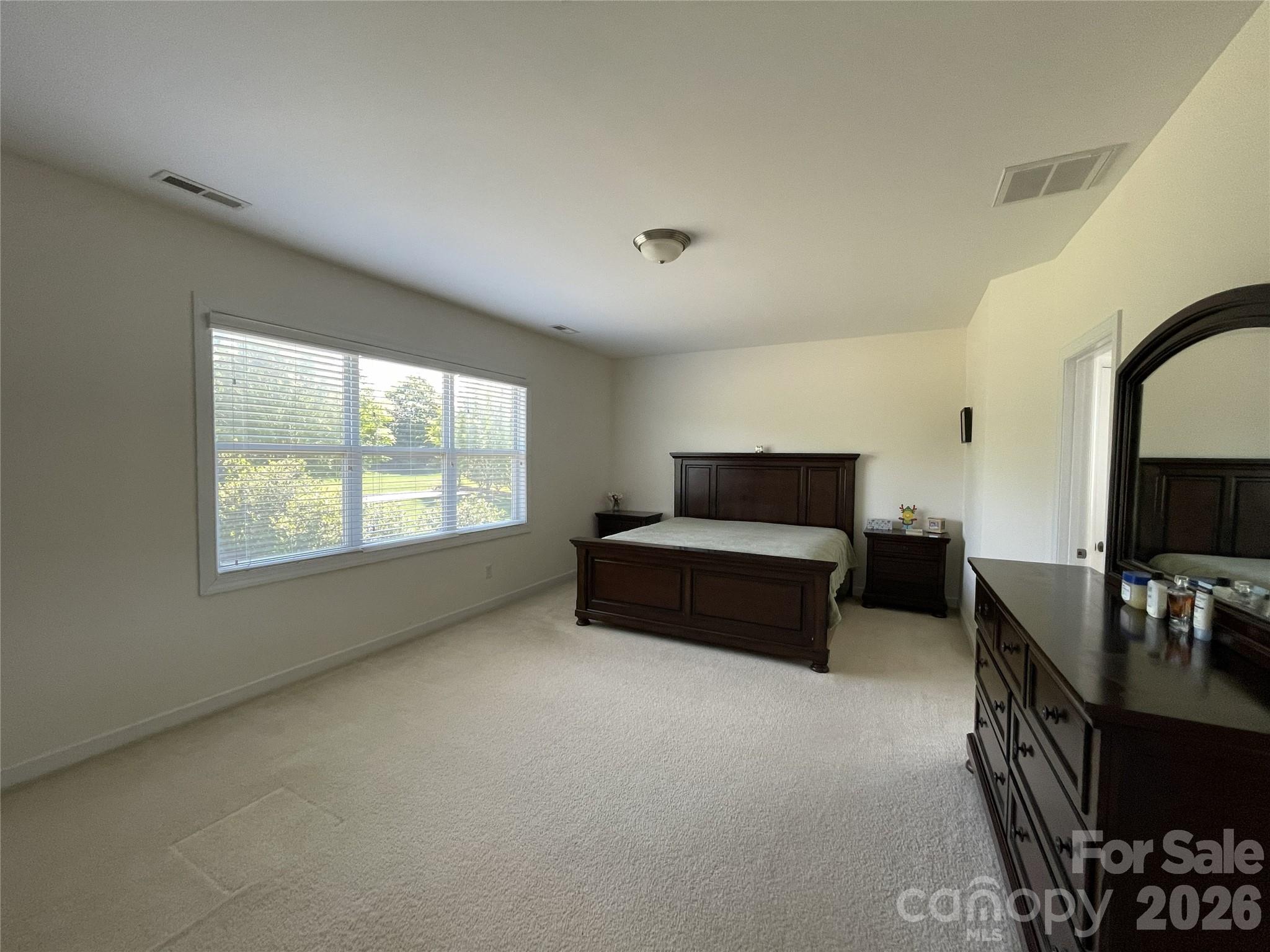 Hollister - Residential