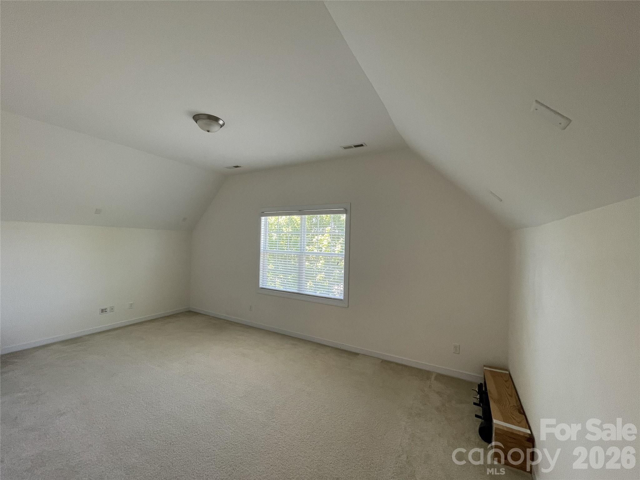 Hollister - Residential