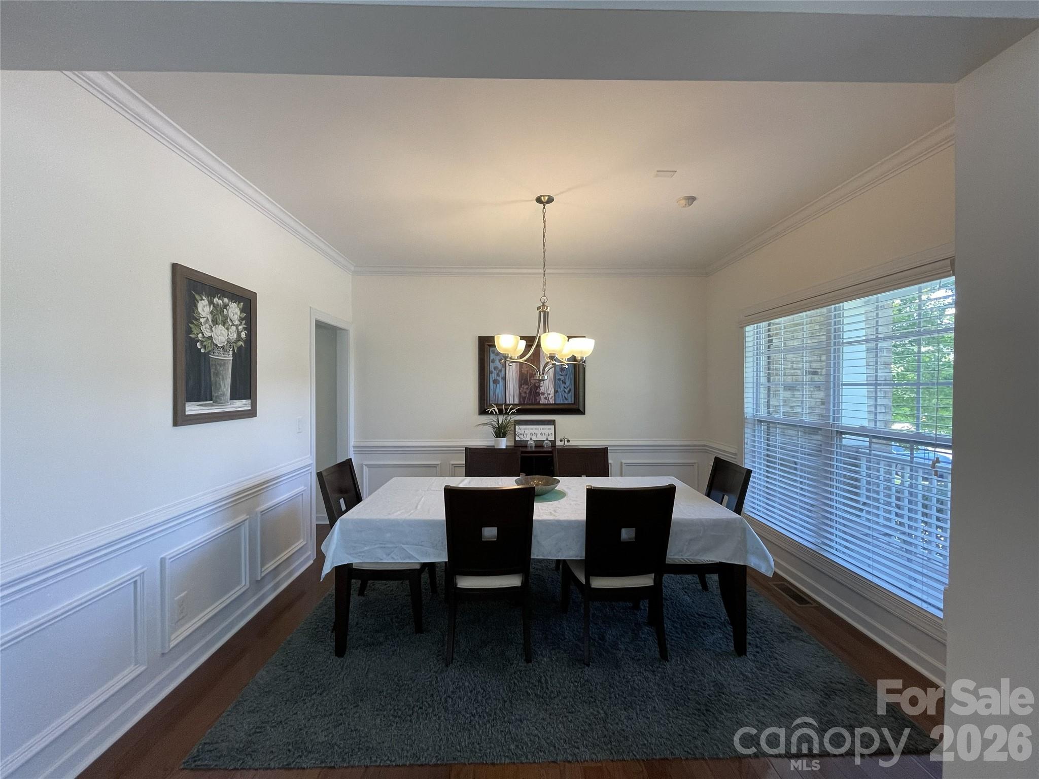 Hollister - Residential
