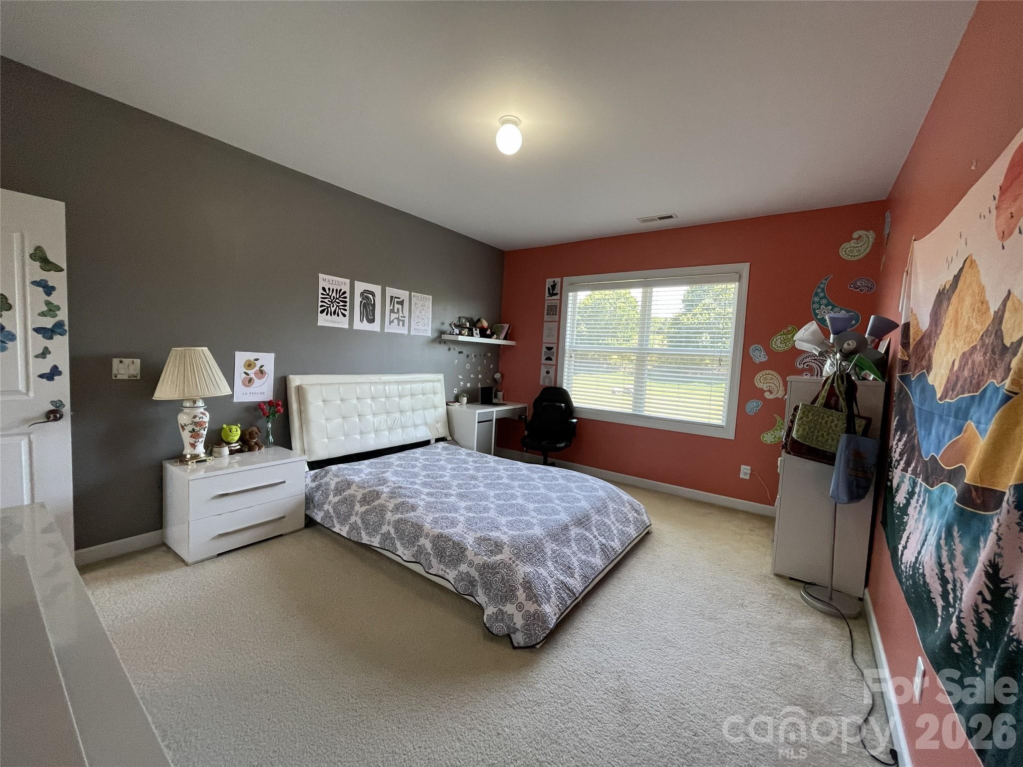 Hollister - Residential