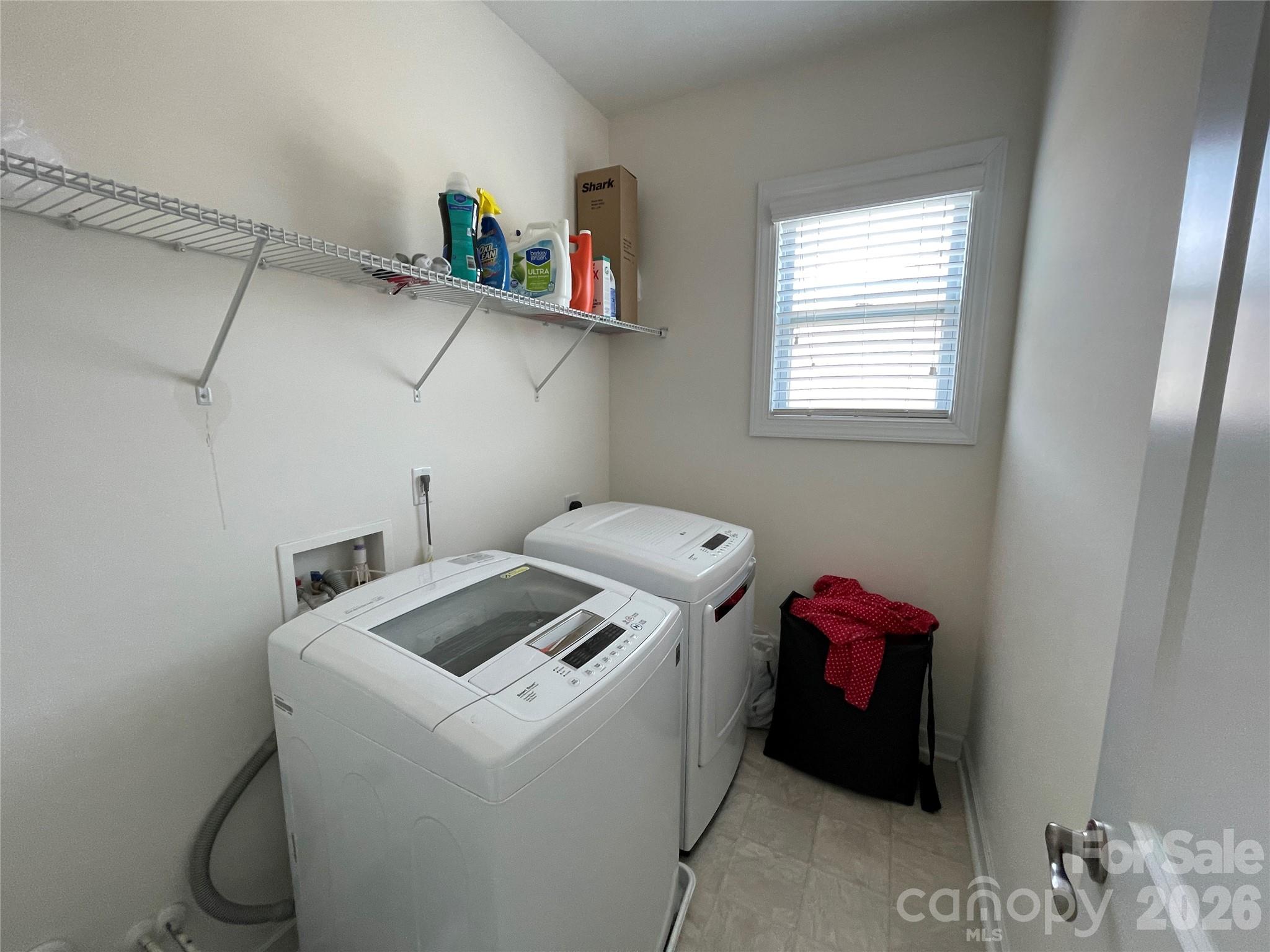 Hollister - Residential