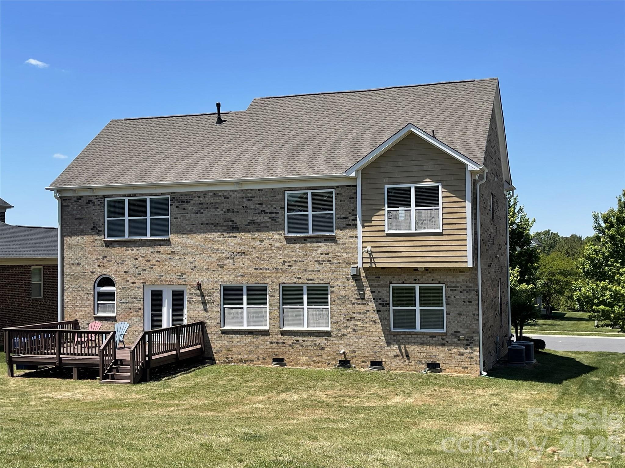 Hollister - Residential