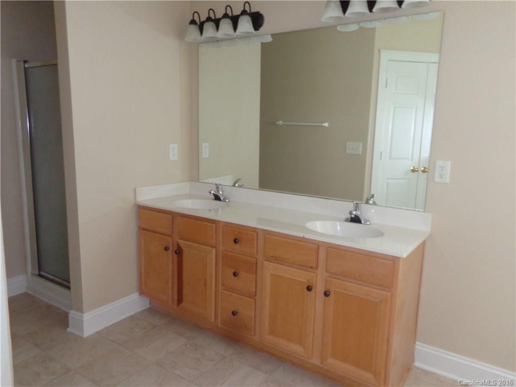 Oakstone - Residential Lease