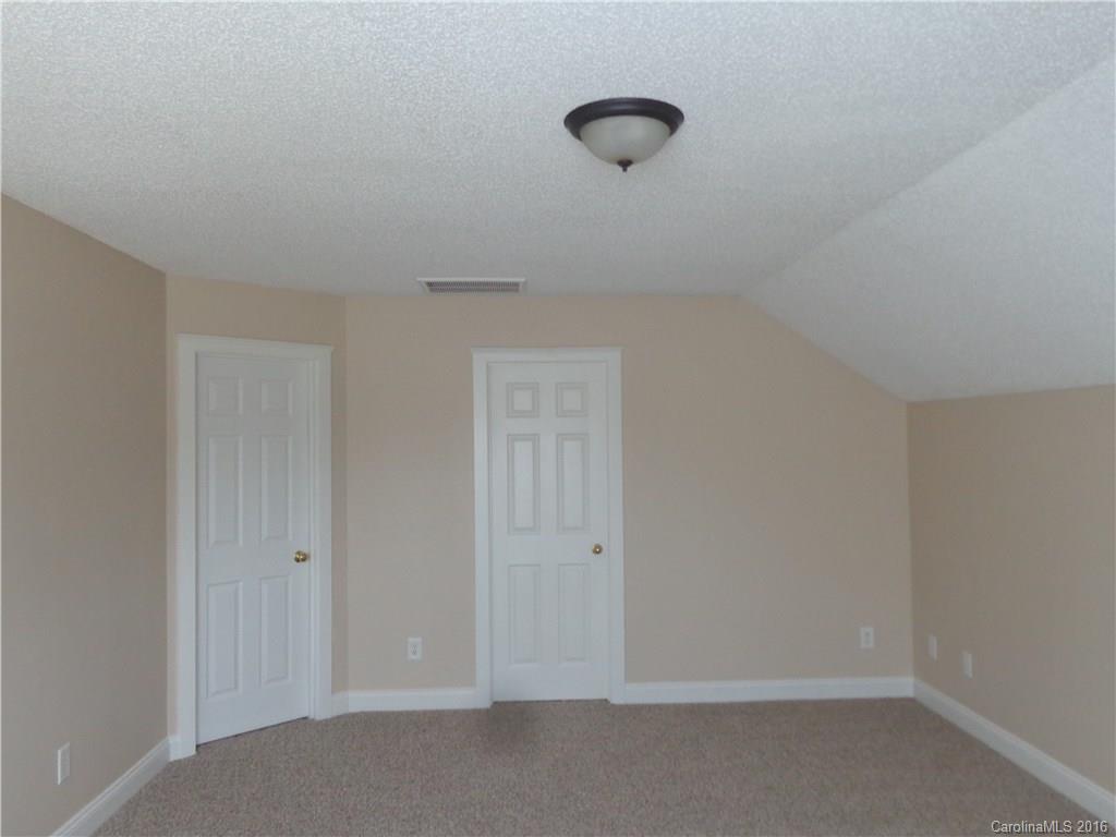 Oakstone - Residential Lease