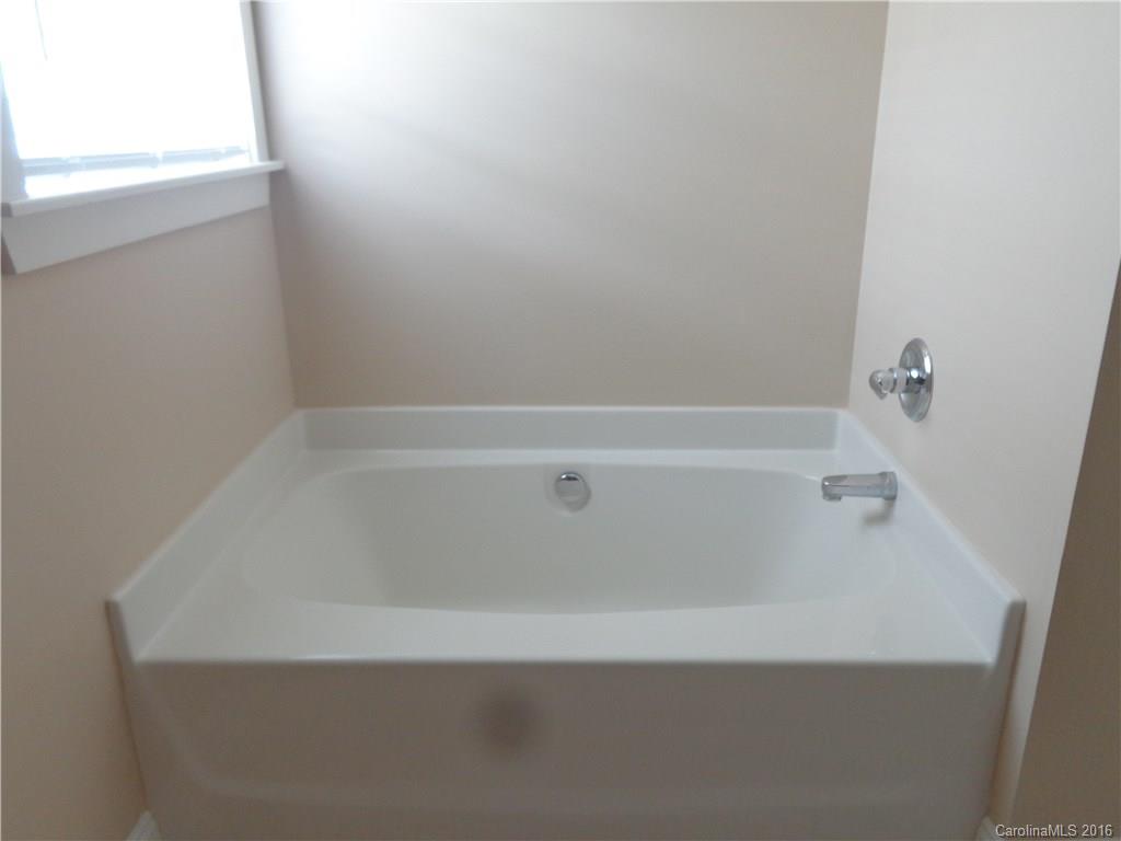 Oakstone - Residential Lease