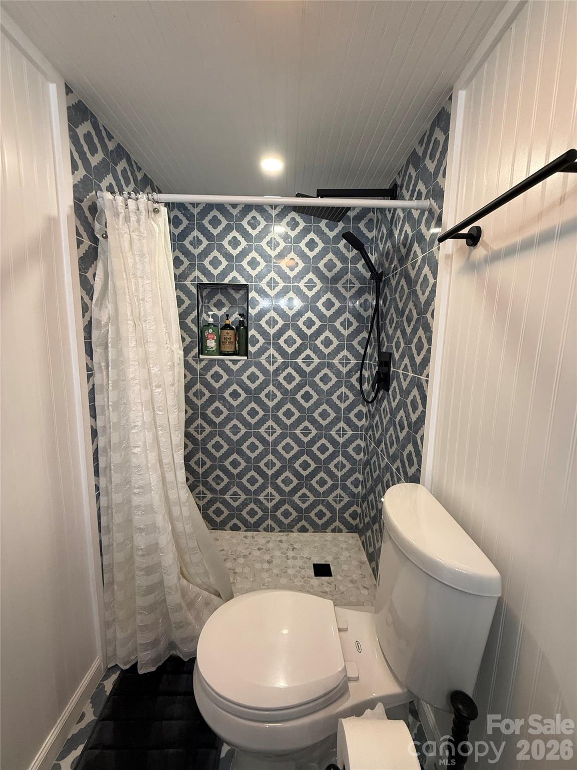 Lake Club Estates - Residential