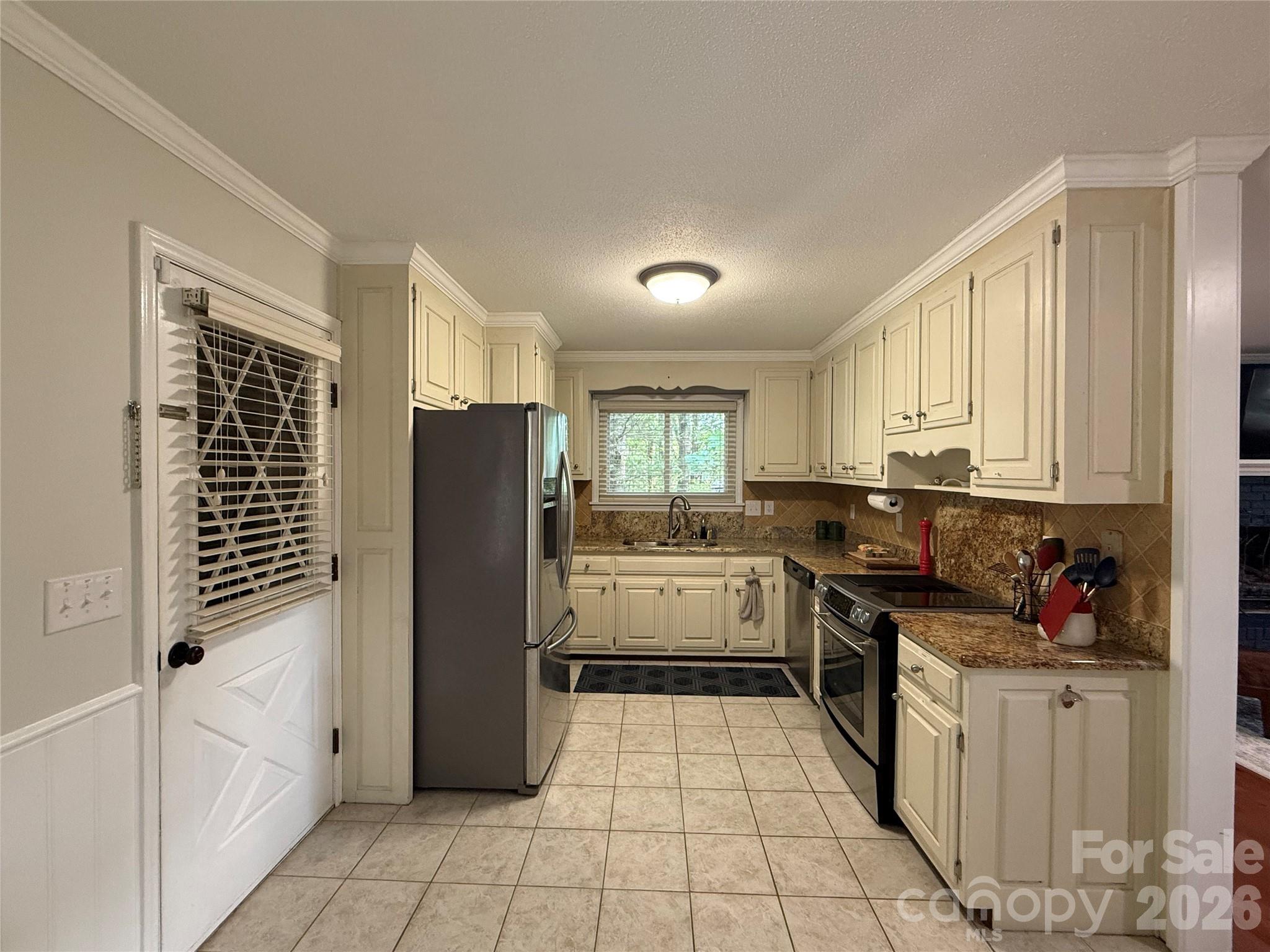 Lake Club Estates - Residential