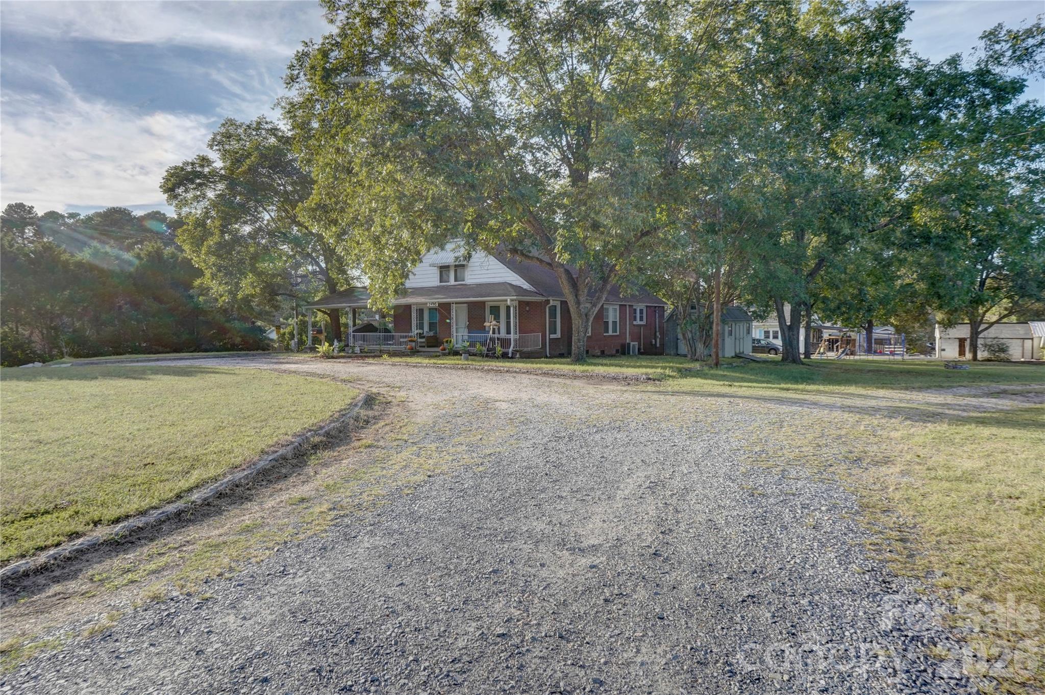 2495 Centergrove Road
