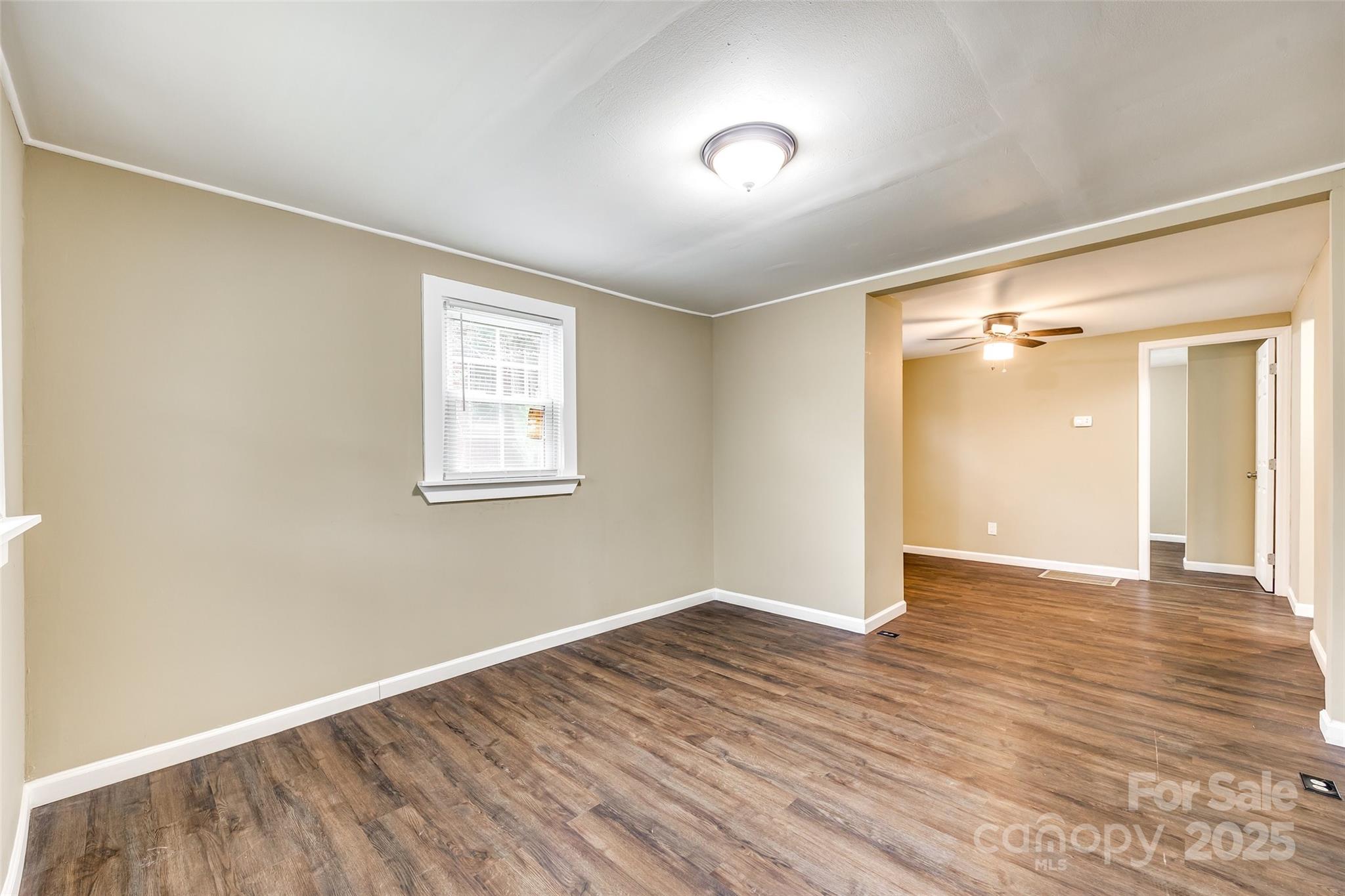 110 Steele Street 34, 35