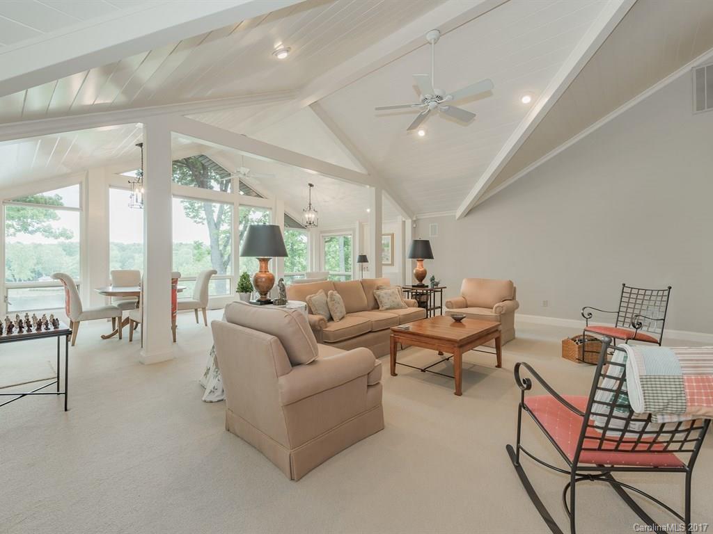 Tega Cay - Residential