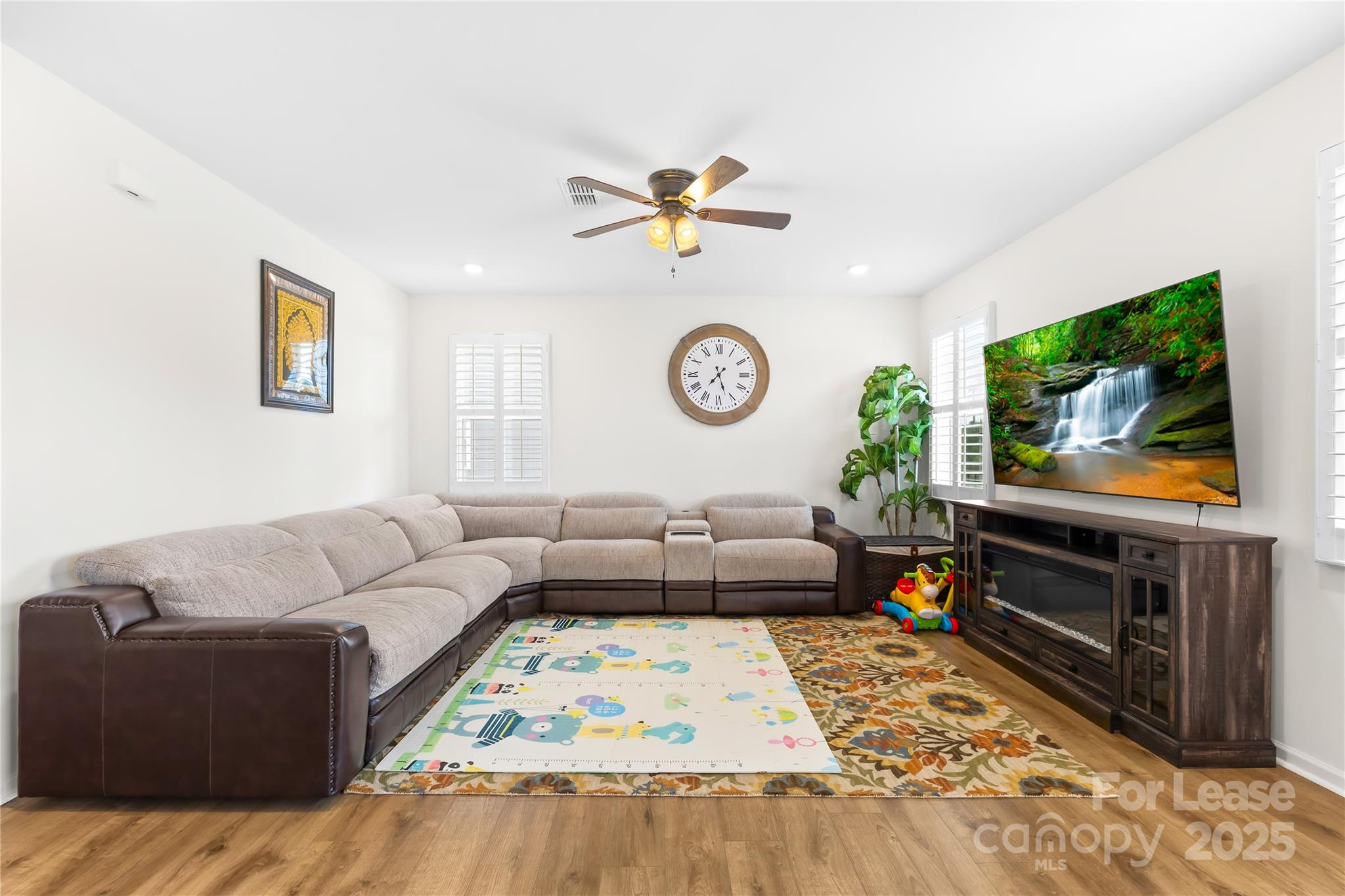 Stallings Brook - Residential Lease