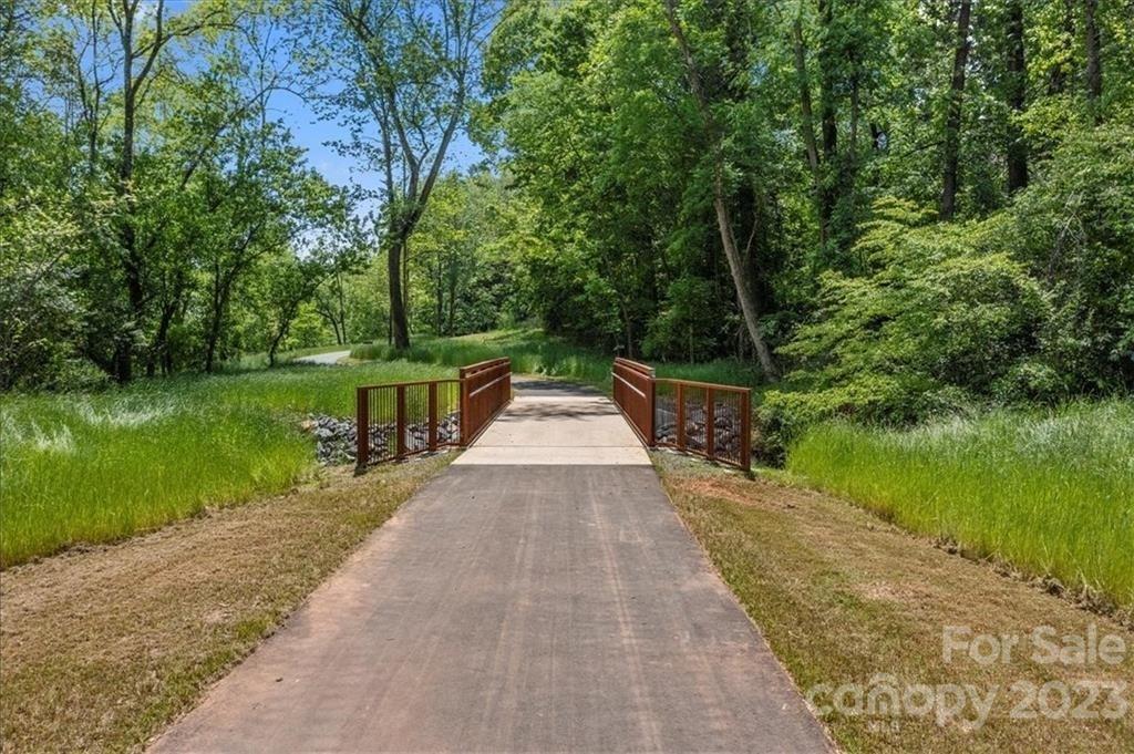 Starmount Forest - Residential