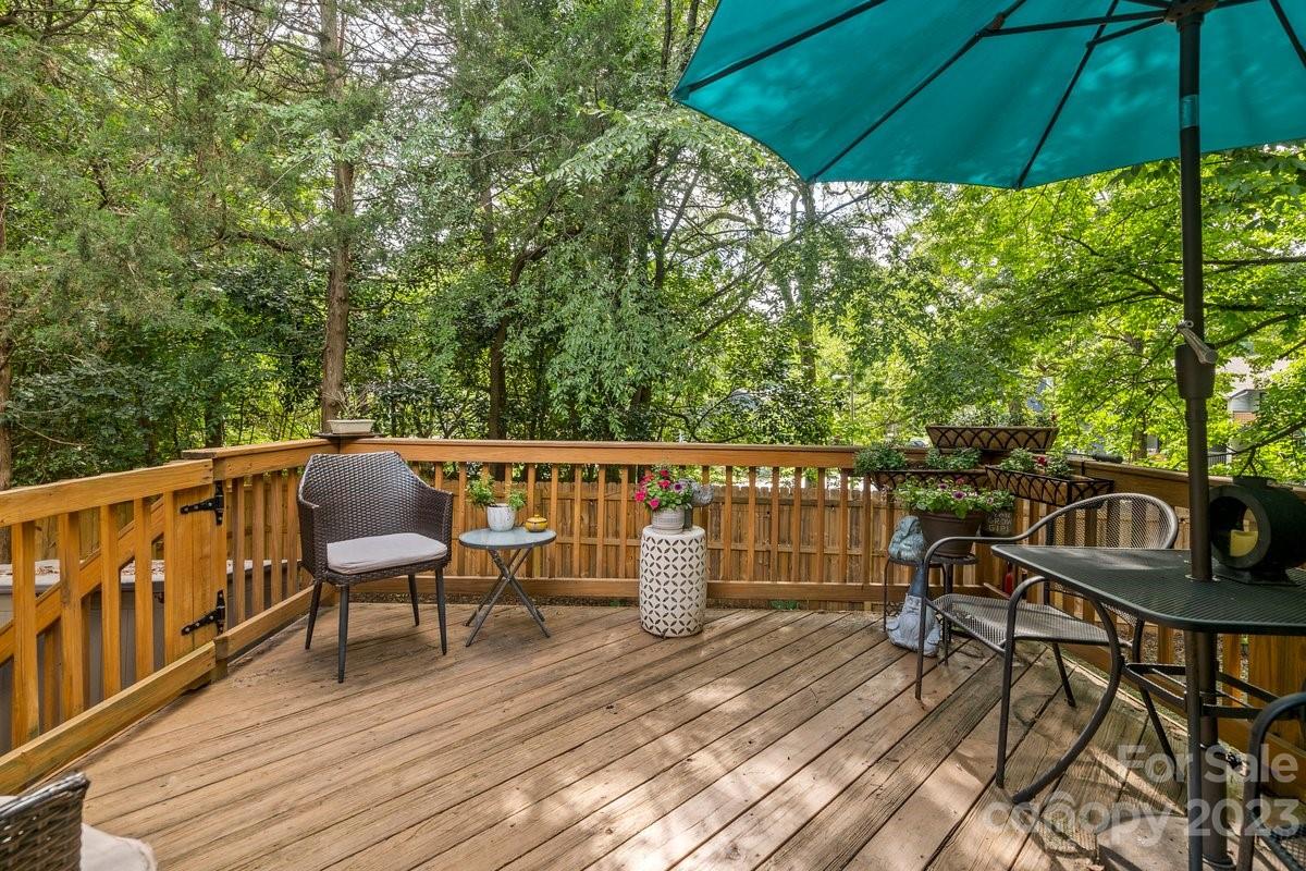 Starmount Forest - Residential