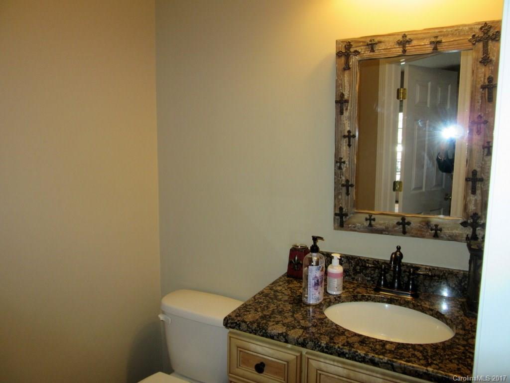 Locust Valley - Residential