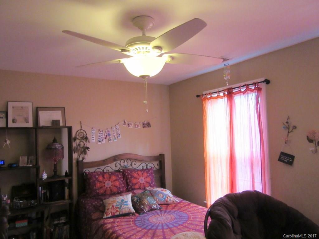 Locust Valley - Residential