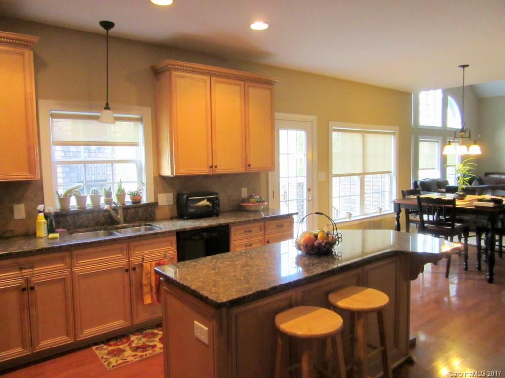 Locust Valley - Residential