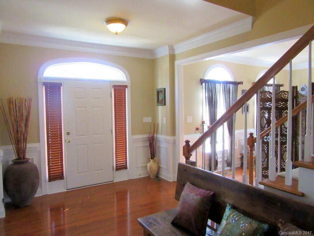 Locust Valley - Residential