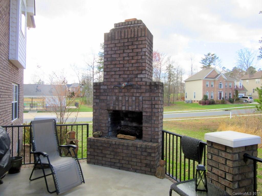 Locust Valley - Residential