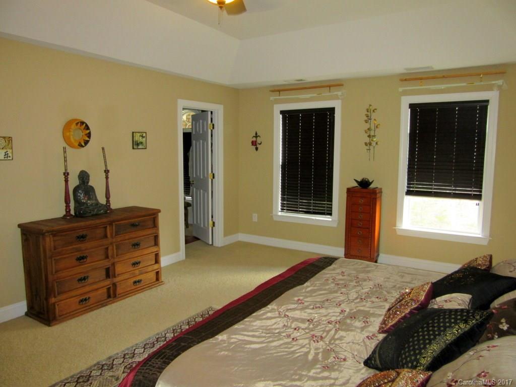 Locust Valley - Residential