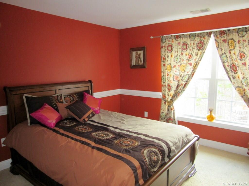 Locust Valley - Residential