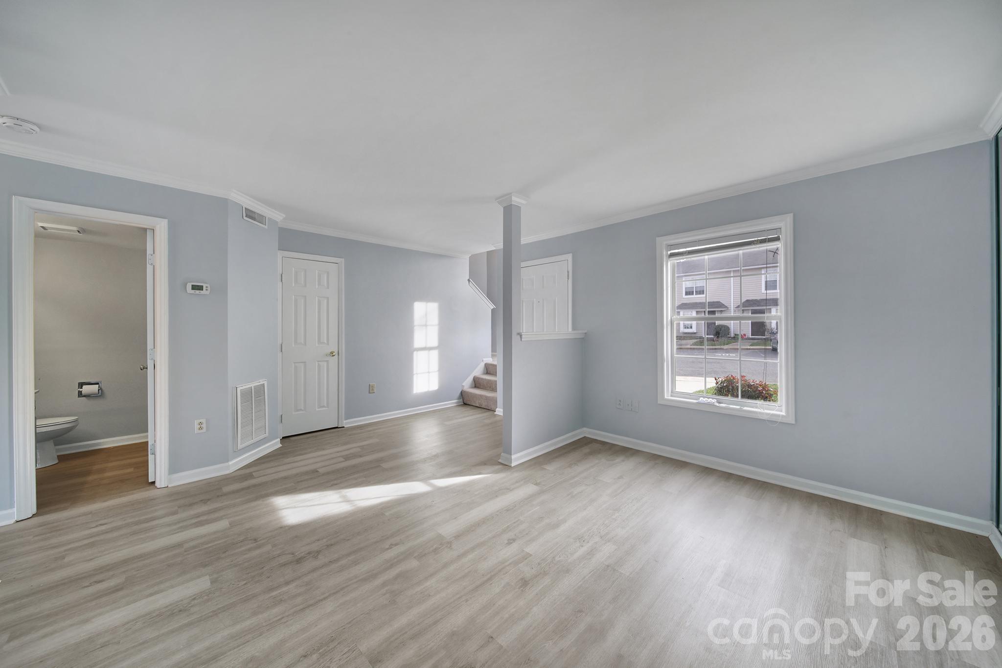 Manor Lake - Residential