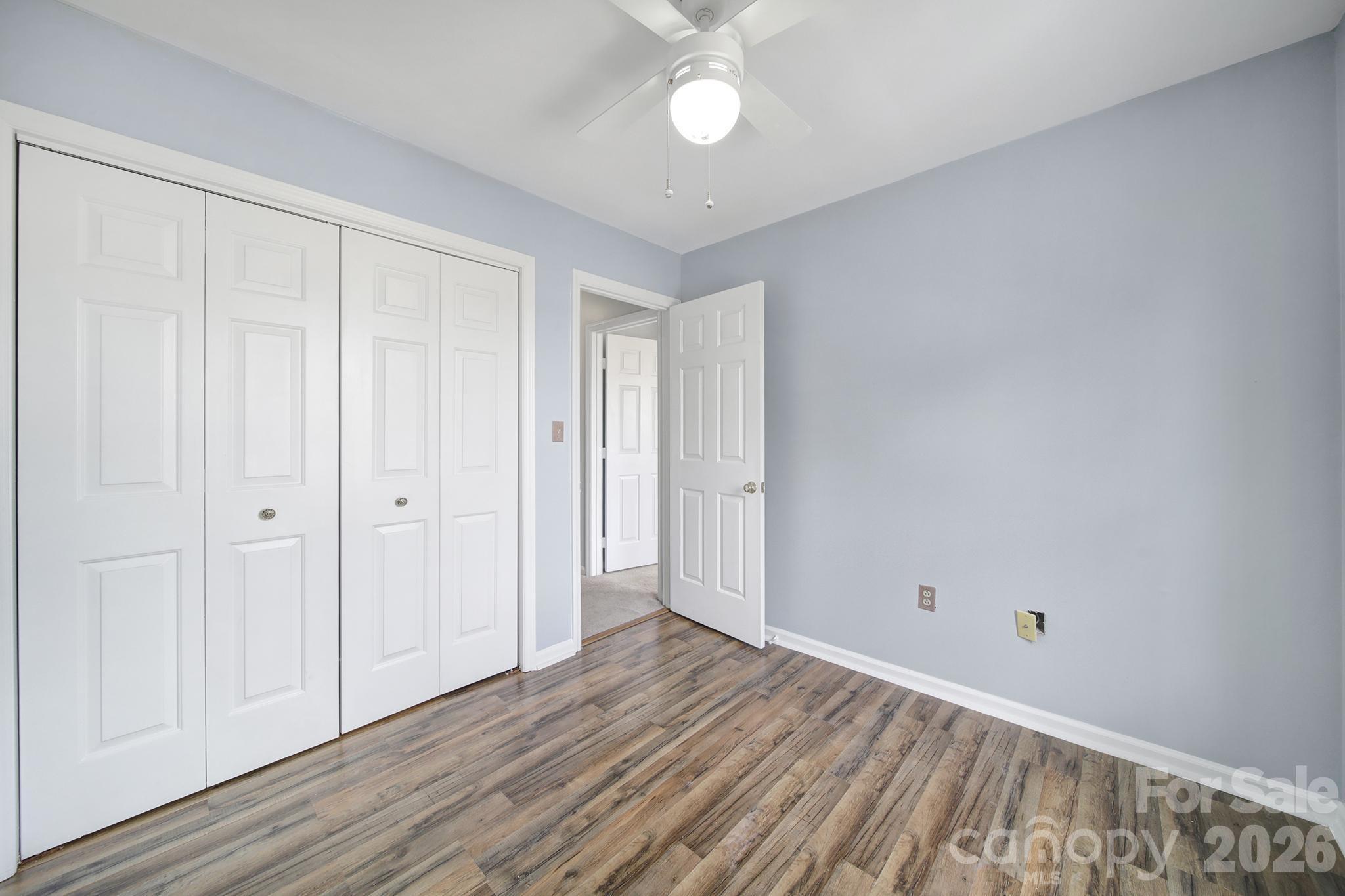 Manor Lake - Residential