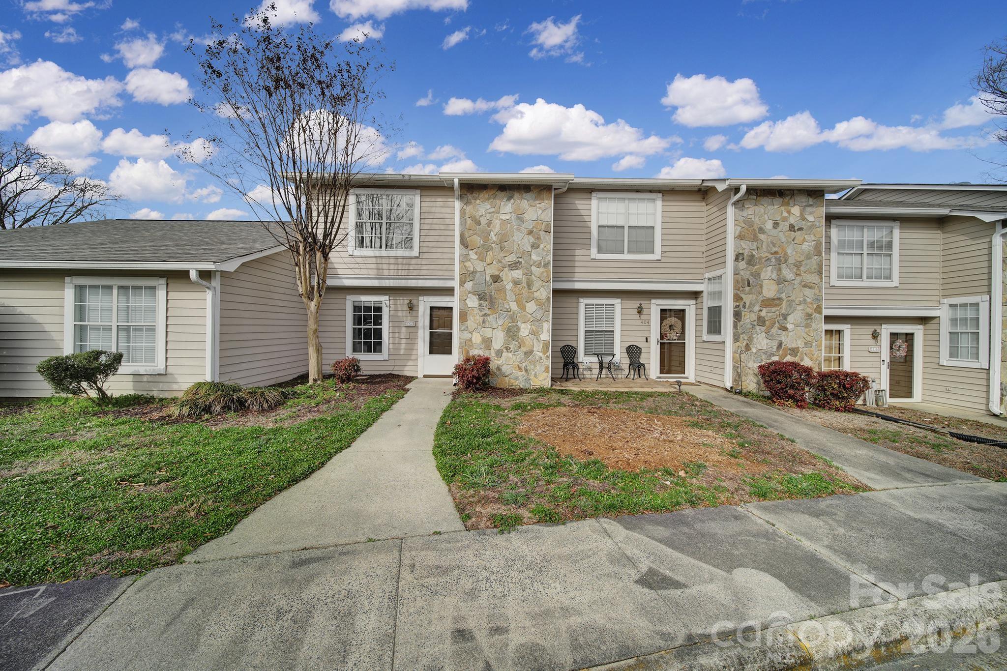 Manor Lake - Residential