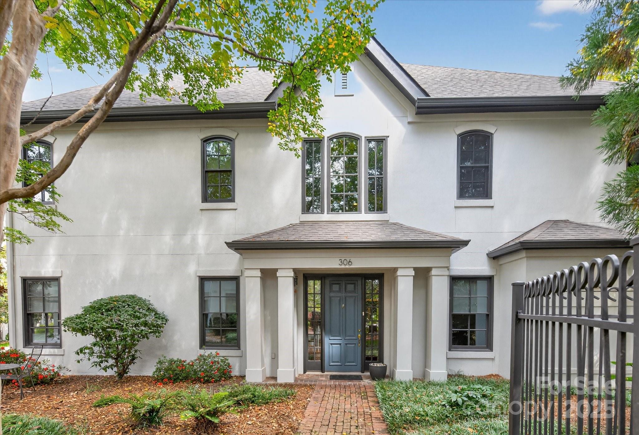 306 Wendover Heights Circle