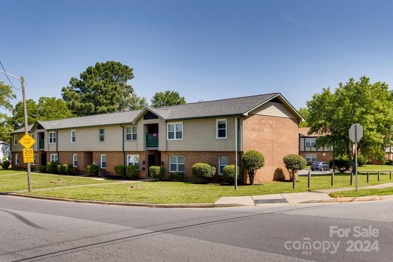 Derita Woods - Residential Income