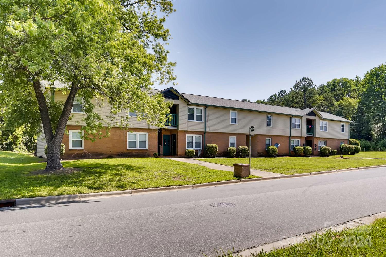 Derita Woods - Residential Income