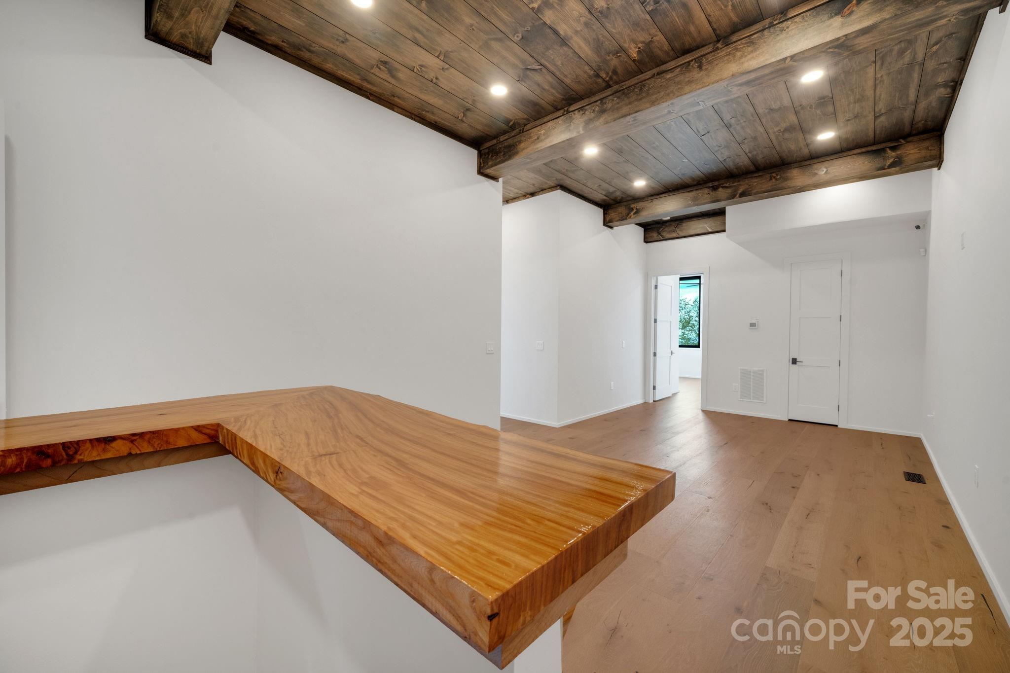 Eagles Nest - Residential