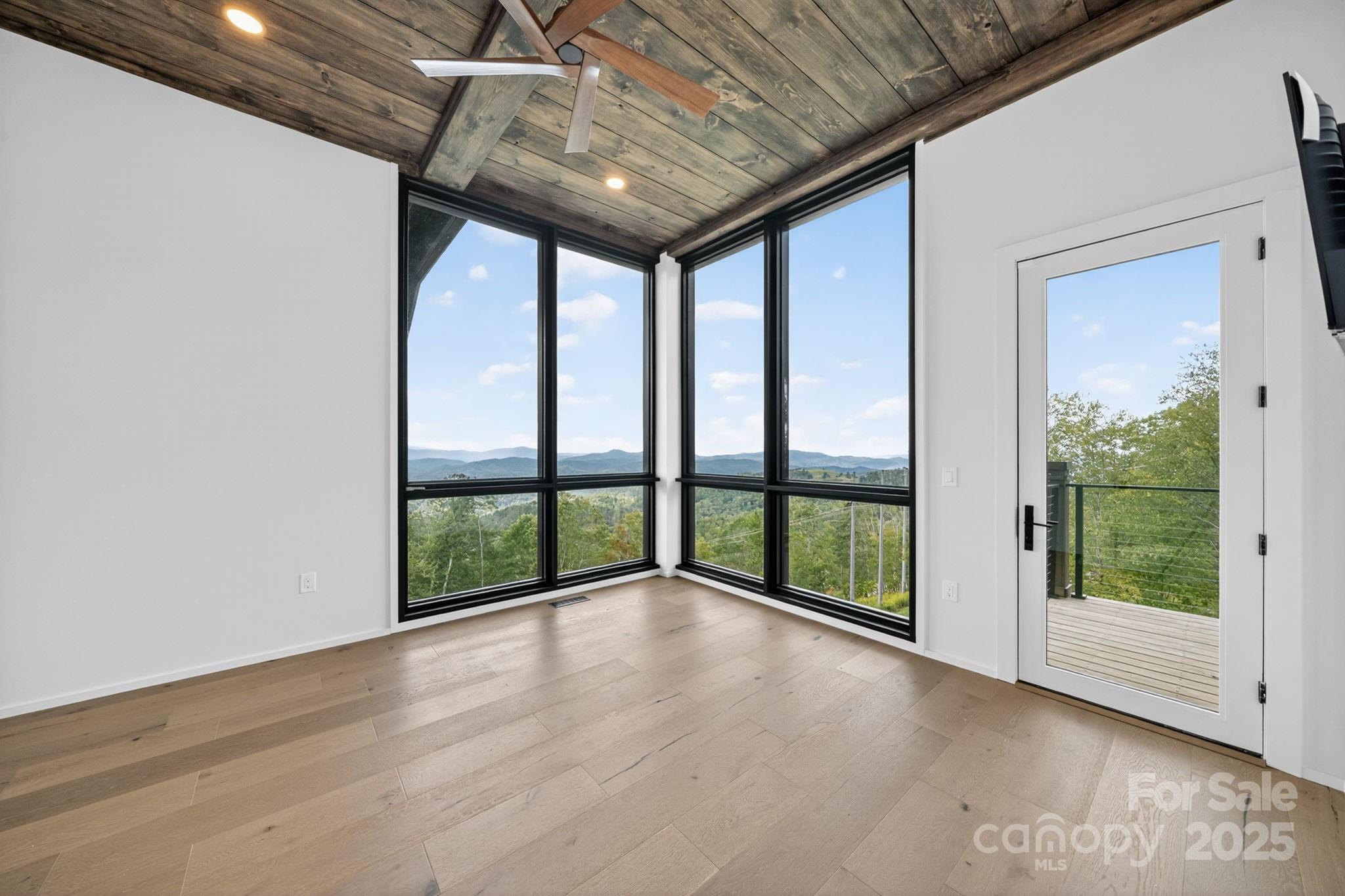 Eagles Nest - Residential